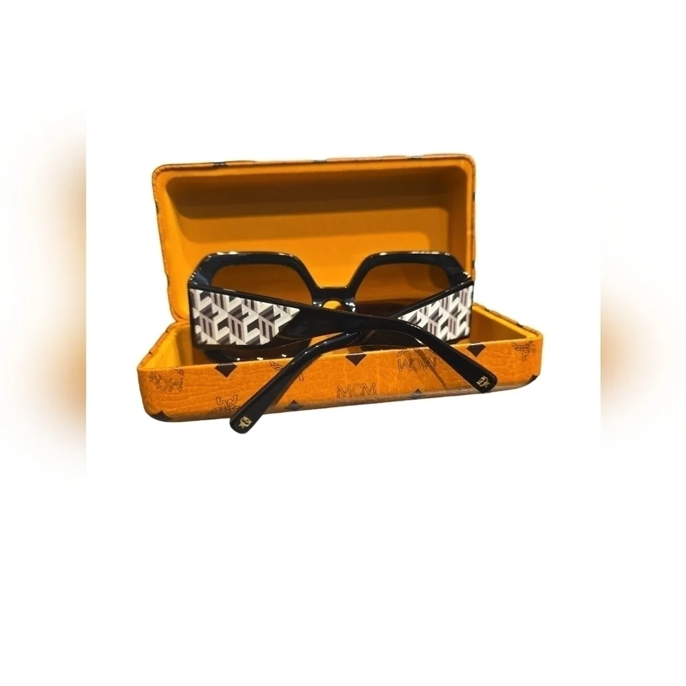 NEW MCM SUNGLASSES